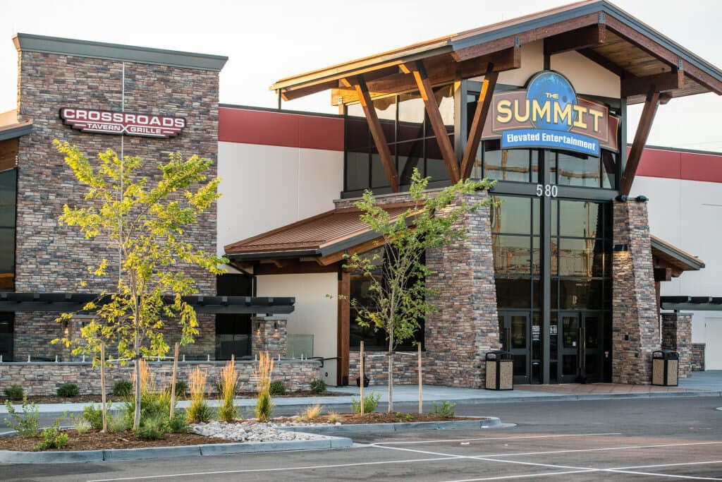 Summit Entertainment Center Thornton - Image 5