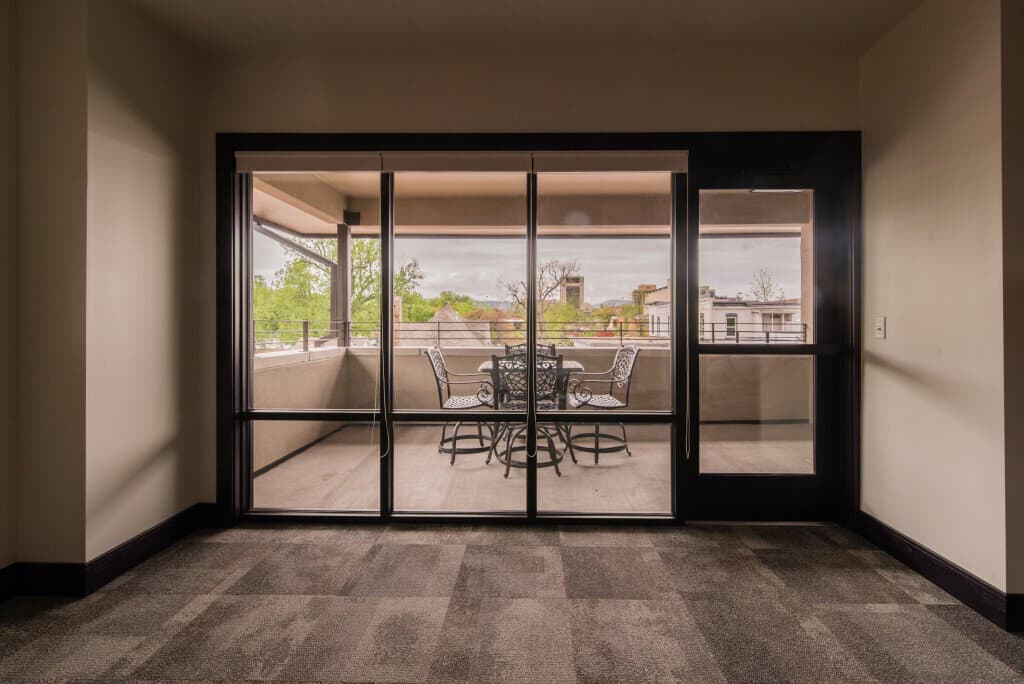 215 Mathews Office Building - Image 11