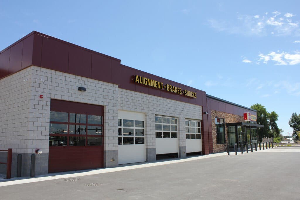 Les Schwab Tires - Image 4