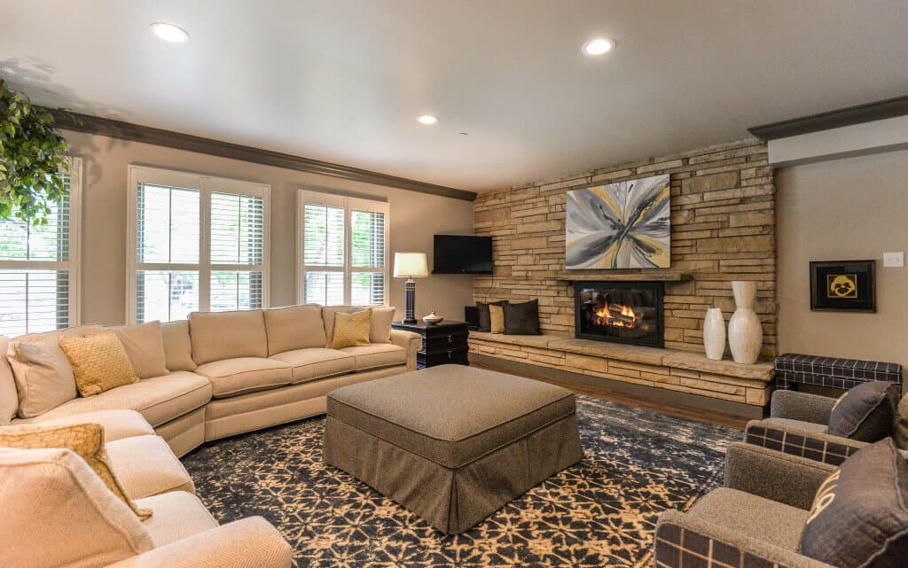 Kappa Alpha Theta Sorority House at Colorado State University - Image 6