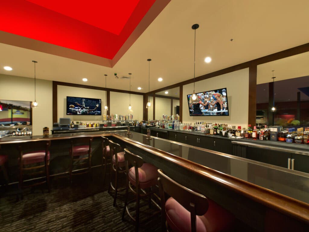 Summit Entertainment Center Windsor - Image 6