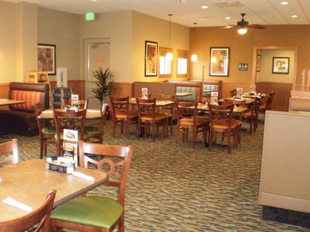 Eagle Crossing Retail and Perkins Restaurant & Bakery Tenant Finish - Image 4