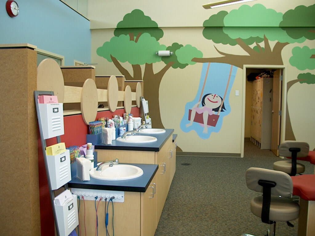 Silver Big Grins Dental Office LEED® CI - Image 3