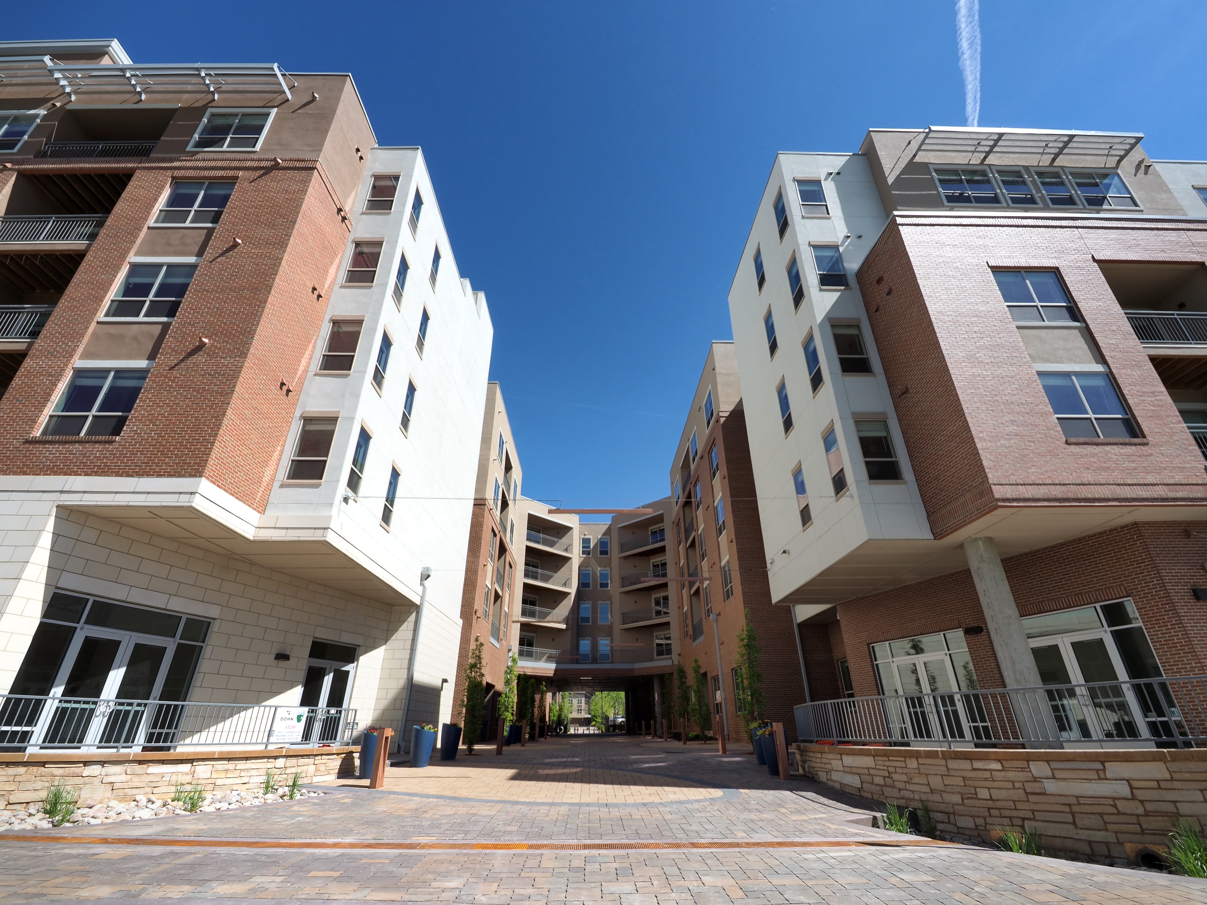 Union on Elizabeth Apartments - Image 3